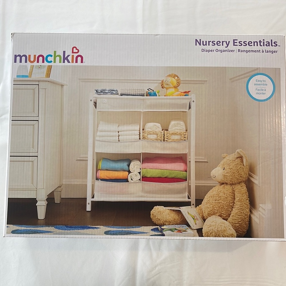 SOLD Munchkin Diaper organizer. NWOT